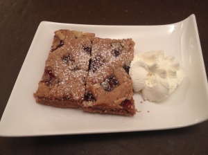 Linzer Torte - Crumbly pastry with cinnamon, lemon and redcurrant delight!